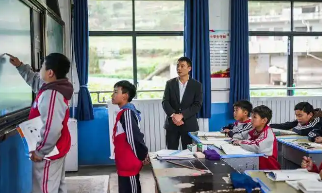 教育之间的有机联合特别是要充分发挥家长教育的基础性效果 教育之间的有机联合特别是要充分发挥家长教育的基础性效果